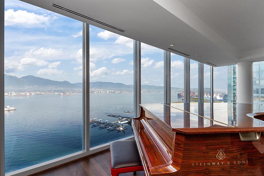 1902 1169 W Cordova Street