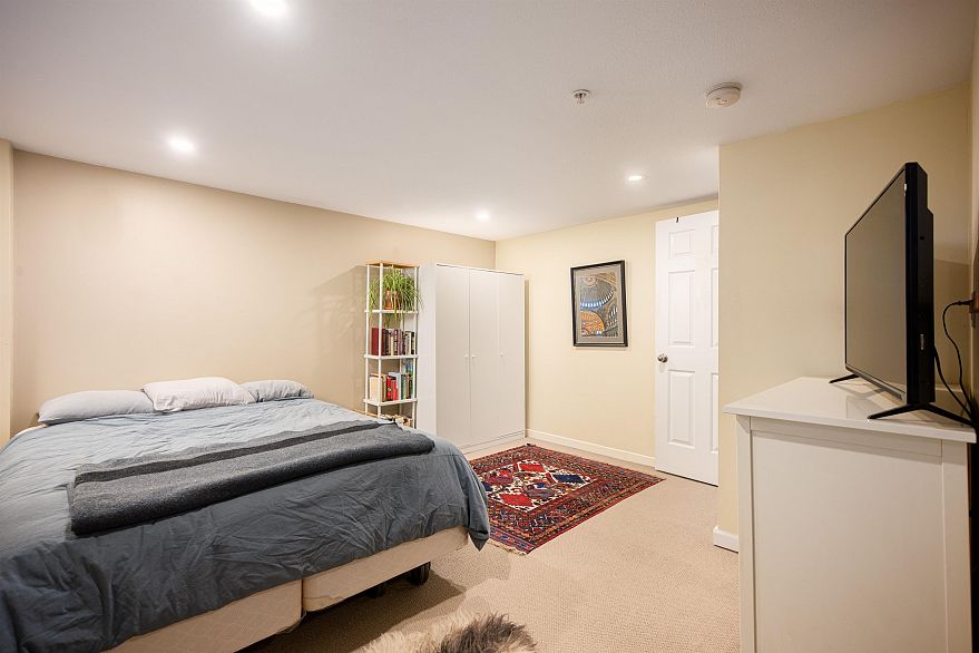 1732 E Georgia Street