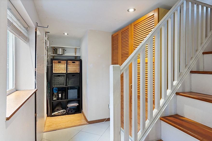 2156 E Pender Street