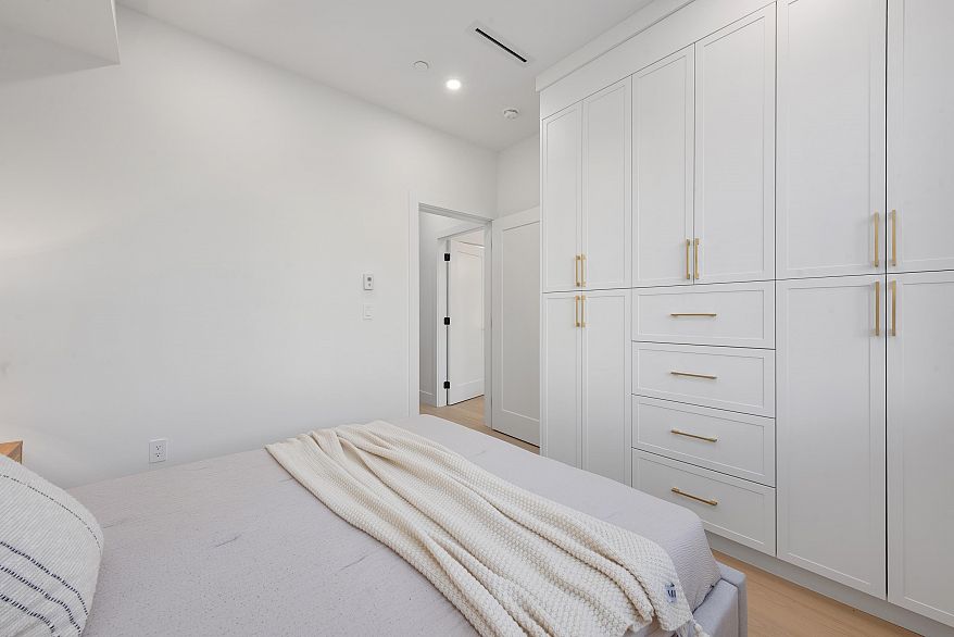 1 4855 Dumfries Street