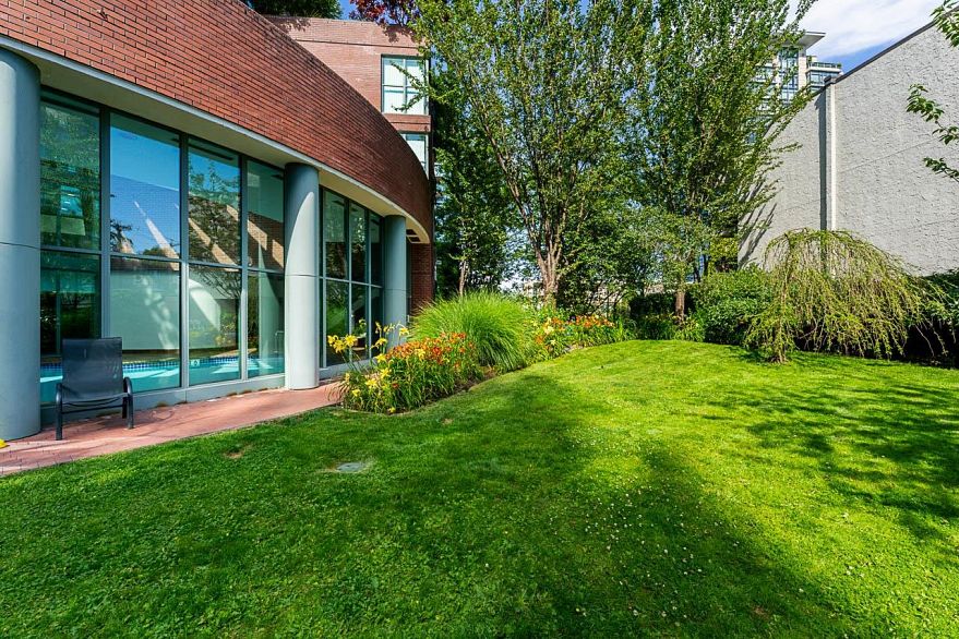 1001 1888 Alberni Street