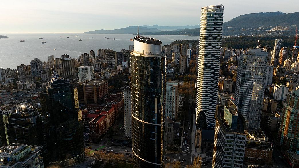 3404 938 Nelson Street