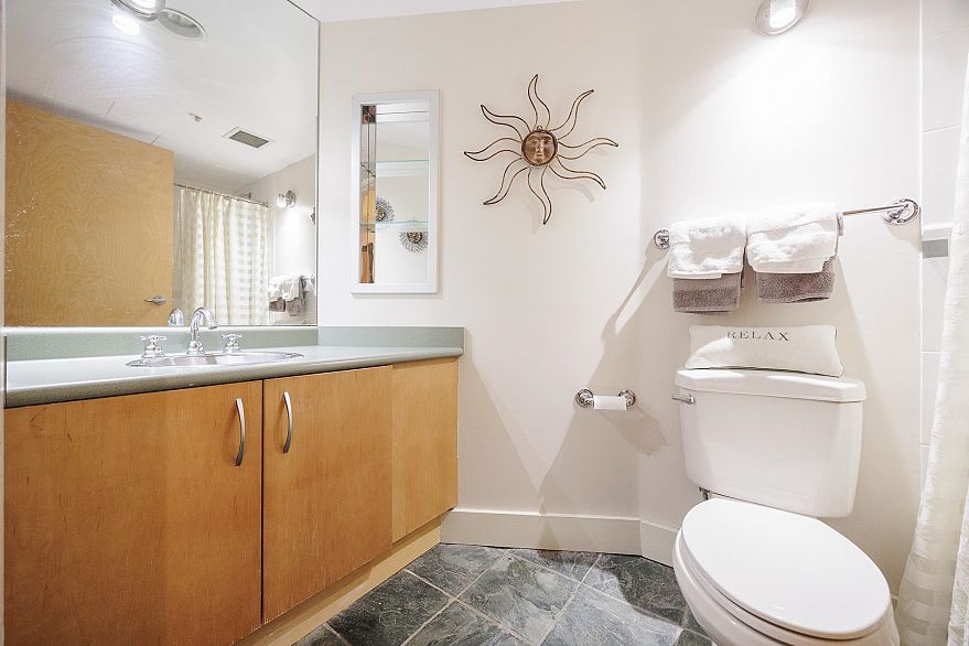 210 1216 Homer Street