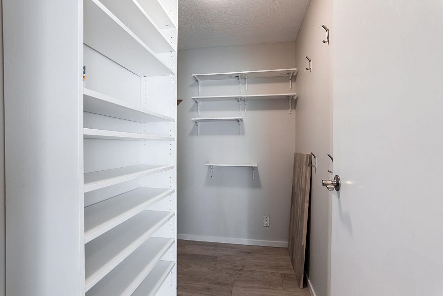 906 1155 Seymour Street