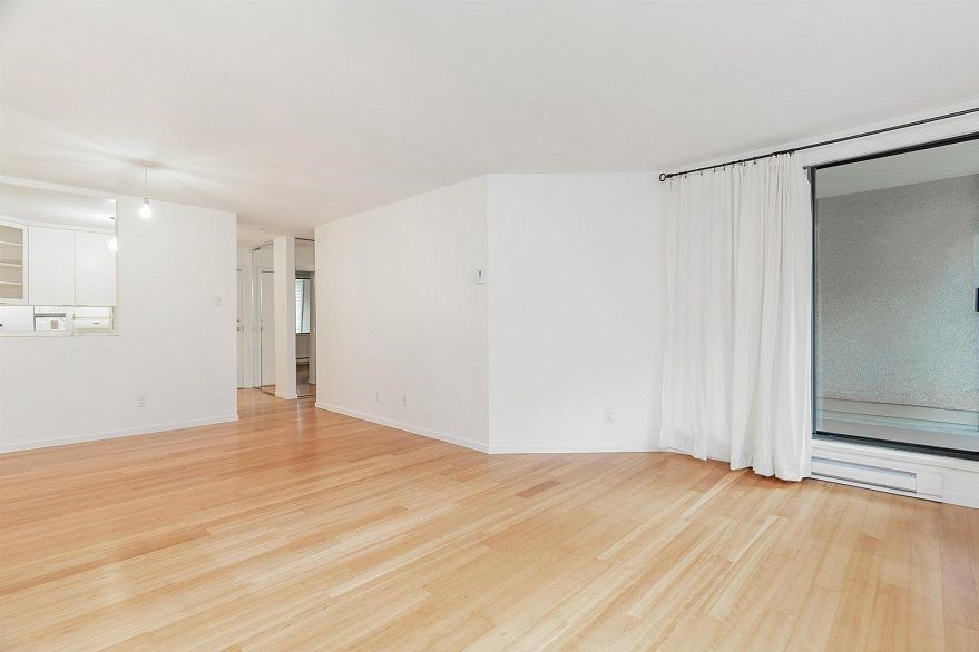 301 1080 Broughton Street