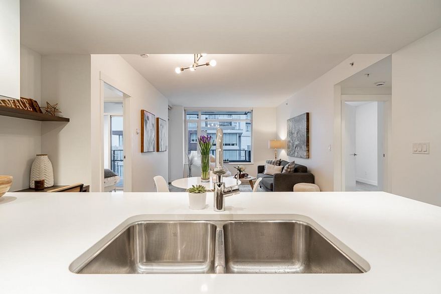 1106 110 Switchmen Street