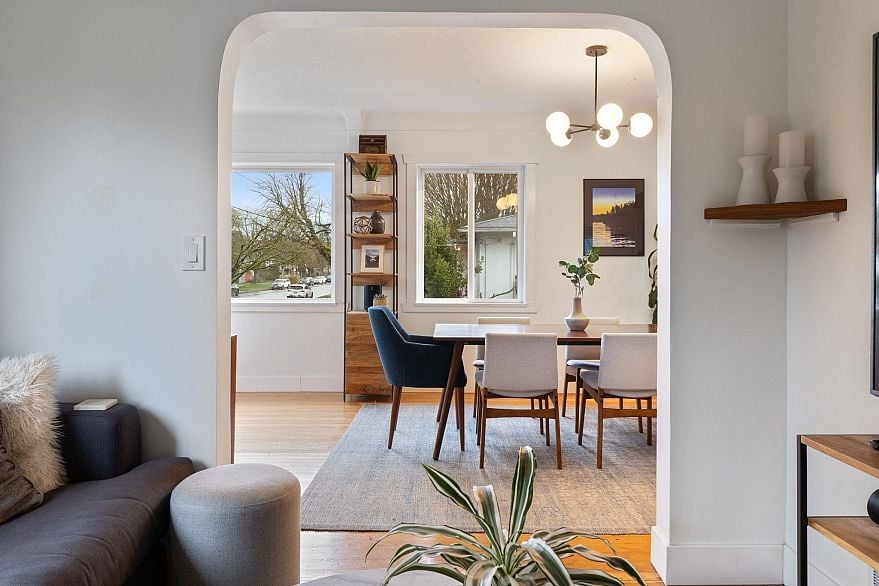 2156 E Pender Street