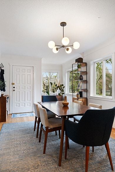 2156 E Pender Street