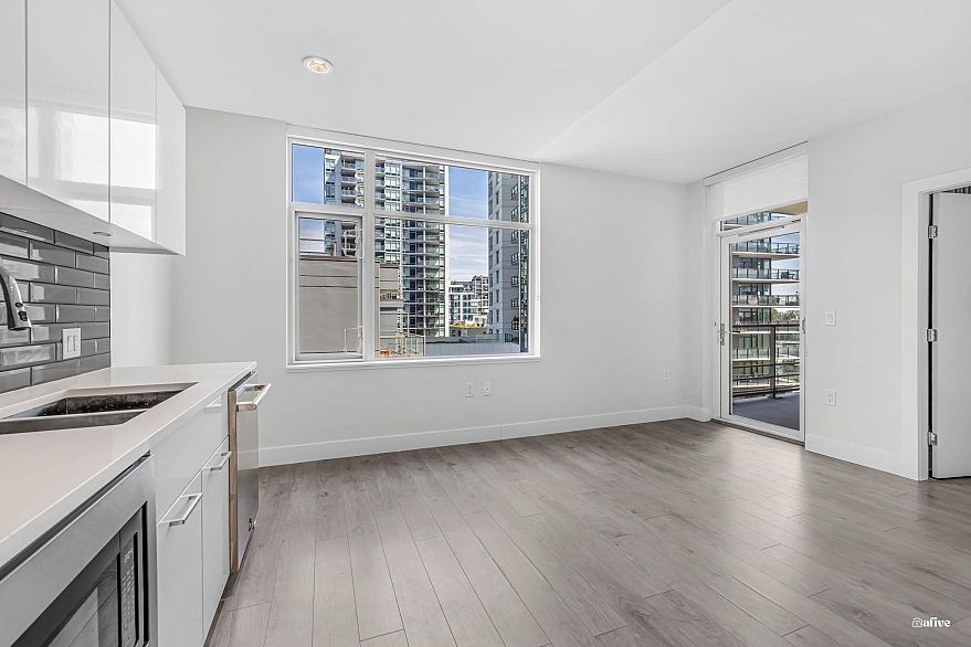 614 3451 Sawmill Crescent