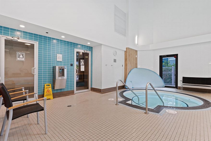 1702 8538 River District Crossing