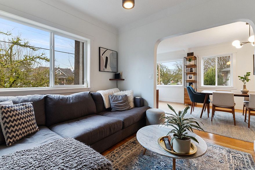 2156 E Pender Street