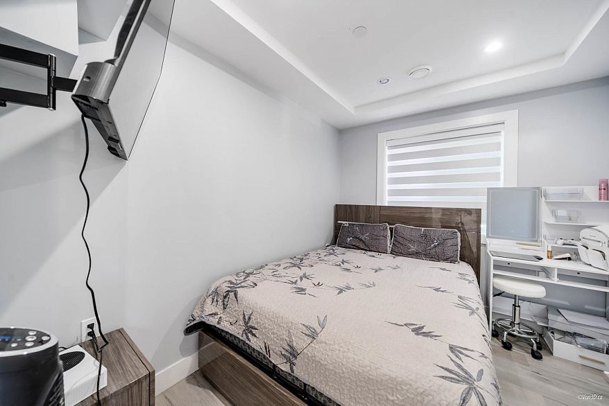 4841 Dumfries Street