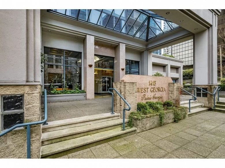 1002 1415 W Georgia Street