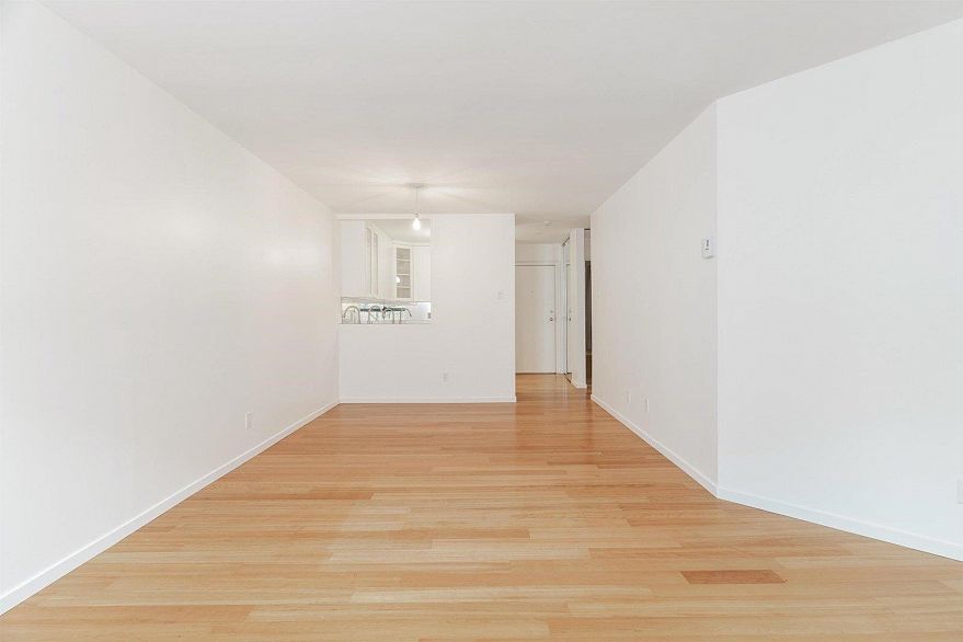 301 1080 Broughton Street