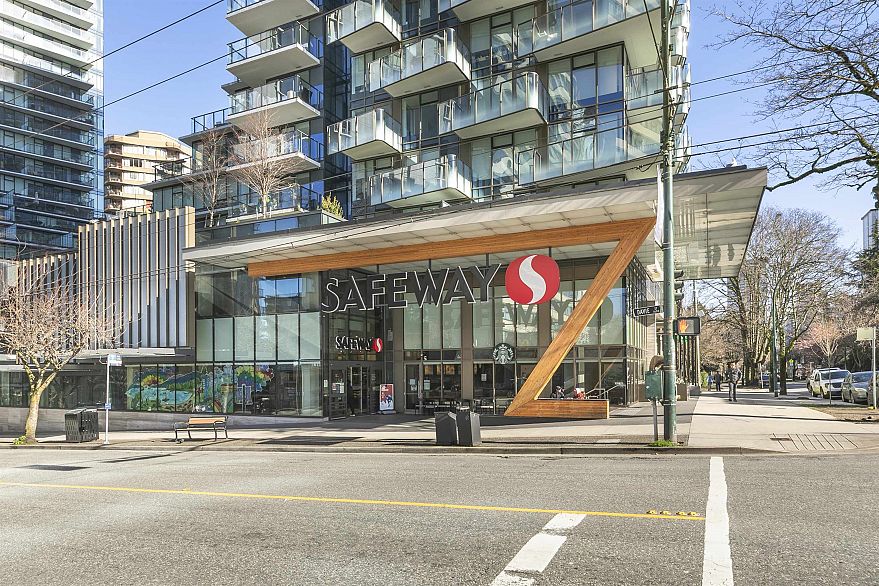 301 1080 Broughton Street