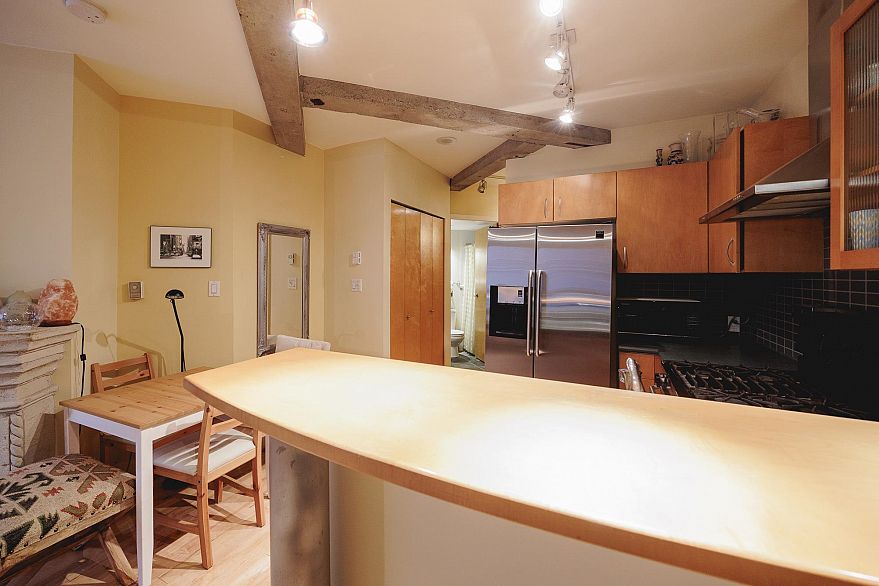 210 1216 Homer Street