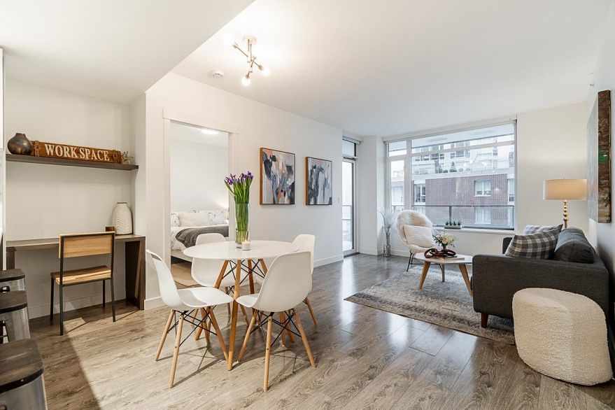 1106 110 Switchmen Street