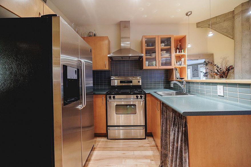 210 1216 Homer Street