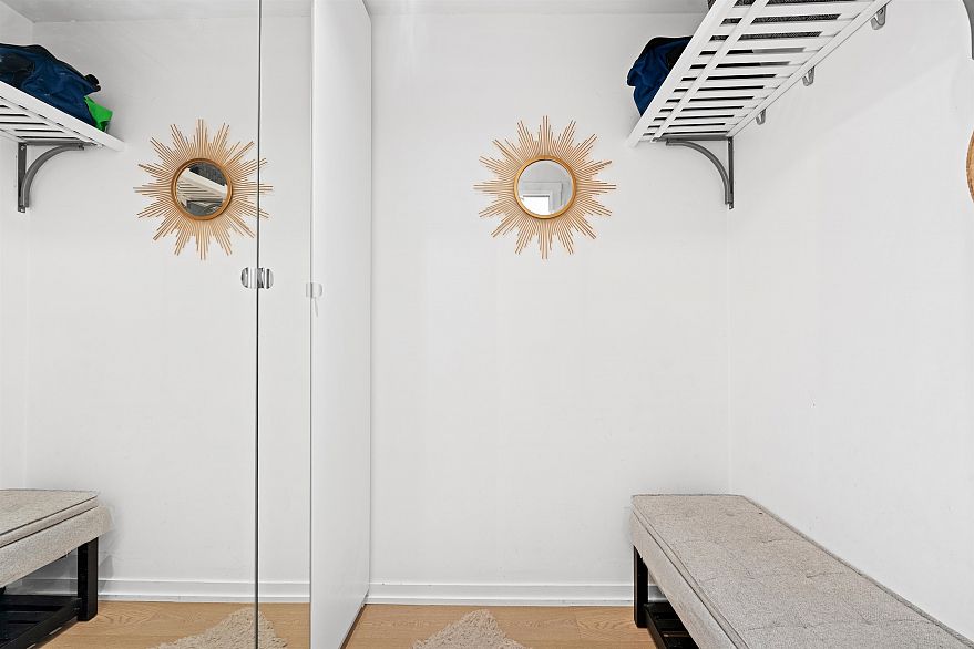 1206 969 Richards Street