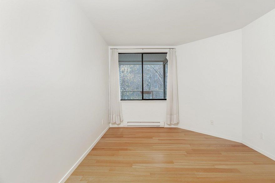 301 1080 Broughton Street