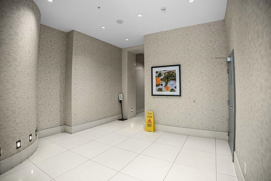 1405 168 W 1st Avenue