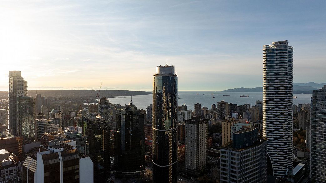 3404 938 Nelson Street