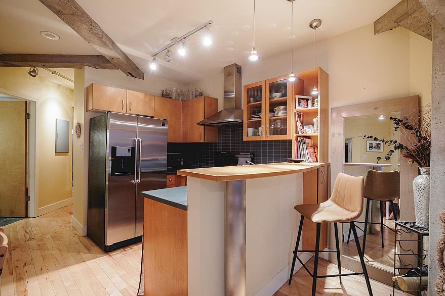 210 1216 Homer Street