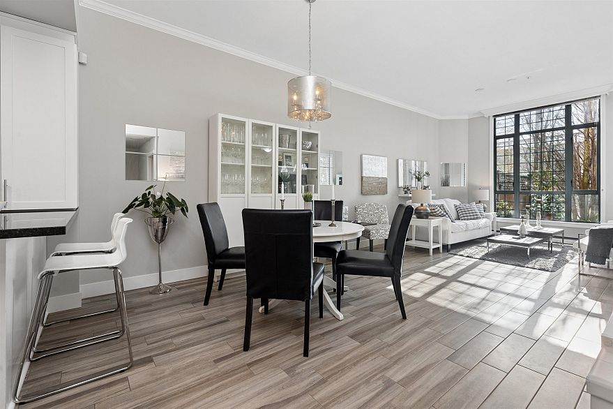 104 293 Smithe Street