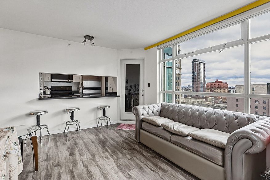 909 438 Seymour Street