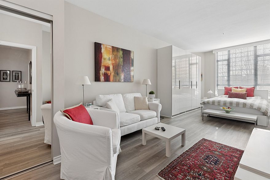 104 293 Smithe Street