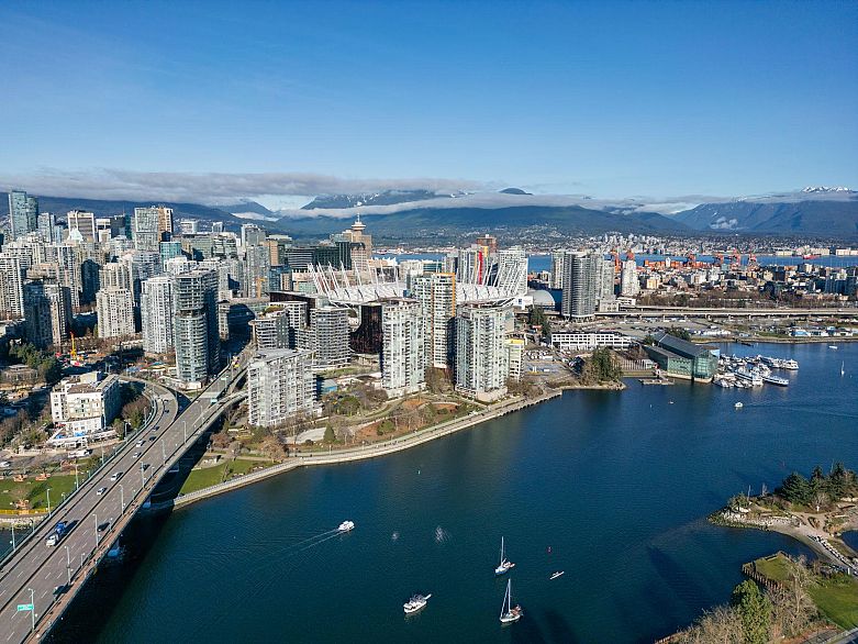 1901 33 Smithe Street