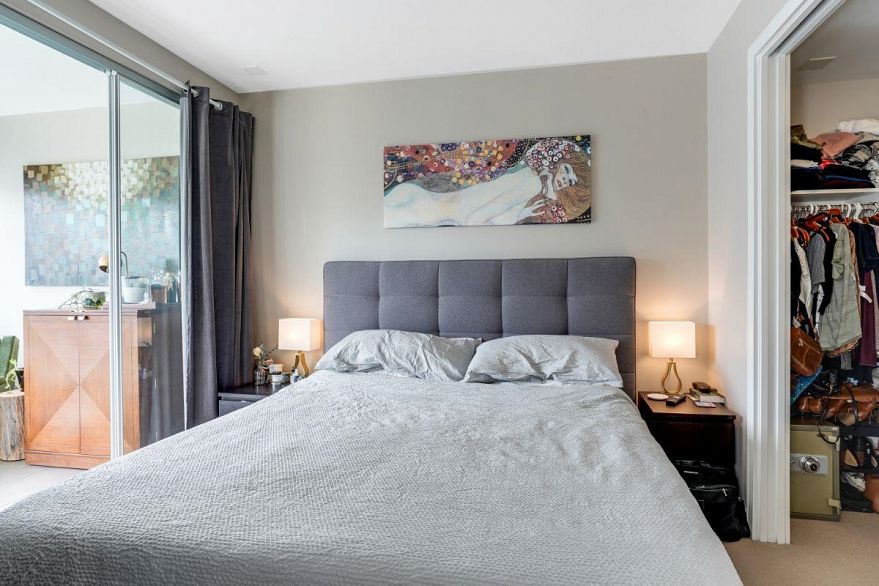 1005 1661 Ontario Street