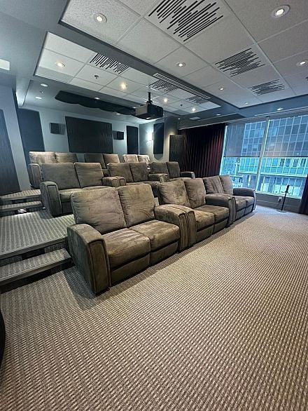 2804 1077 W Cordova Street