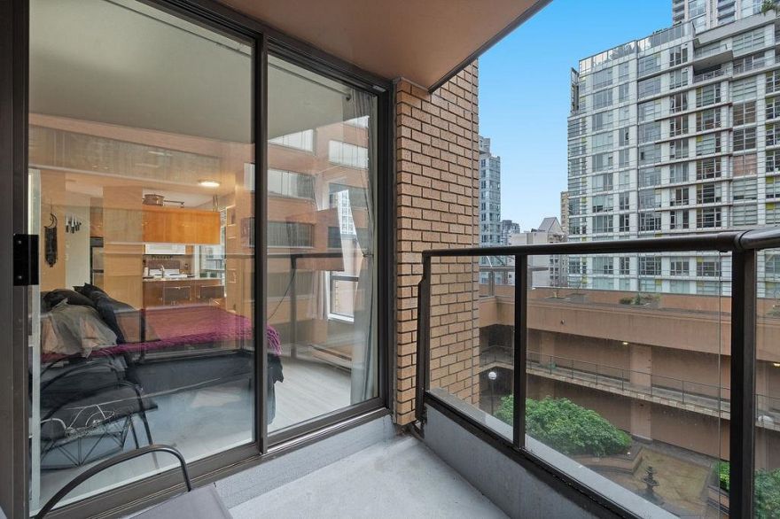 609 1189 Howe Street