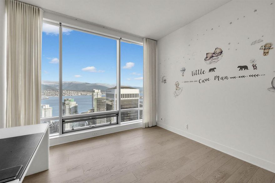 4401 1128 W Georgia Street