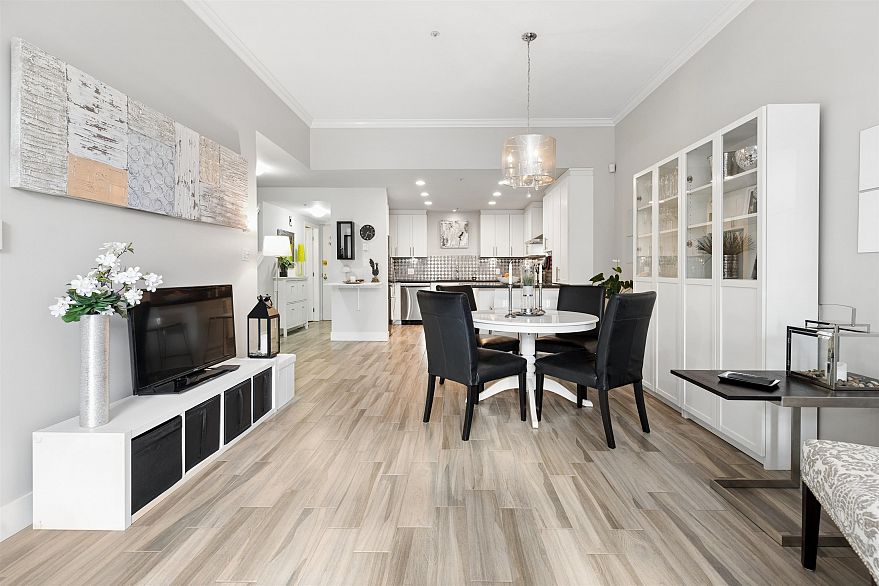 104 293 Smithe Street