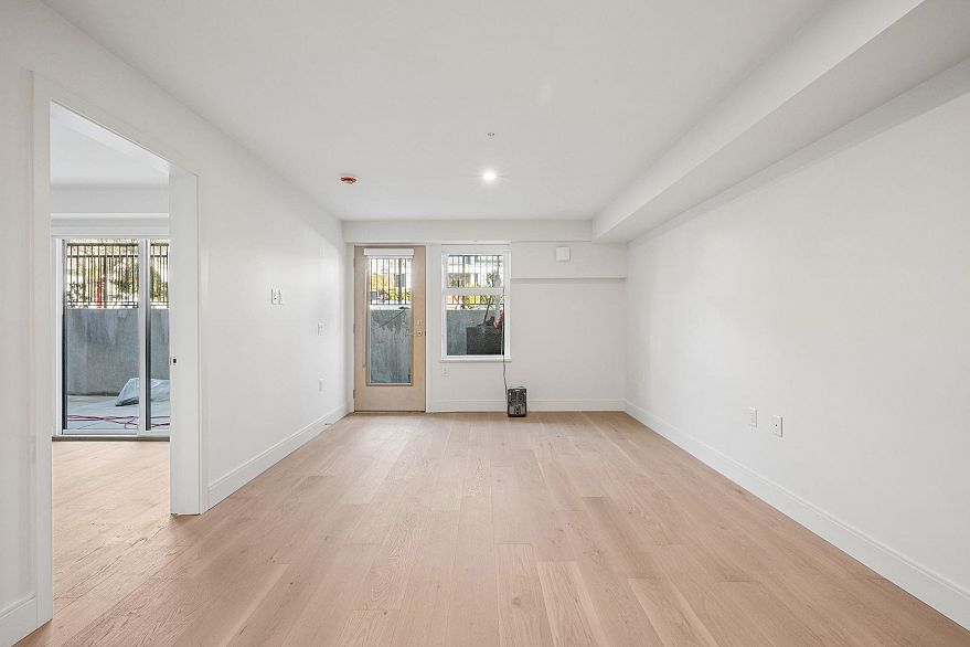 151 378 W 45th Avenue