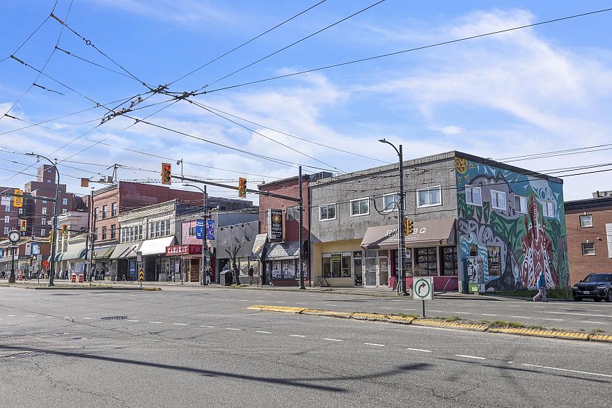 509 251 E 7th Avenue