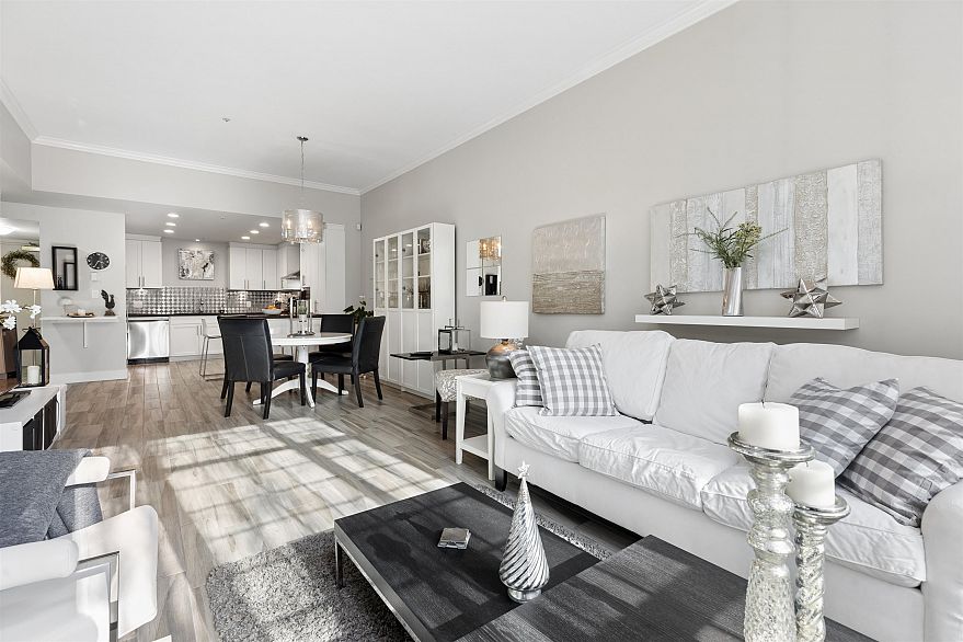 104 293 Smithe Street