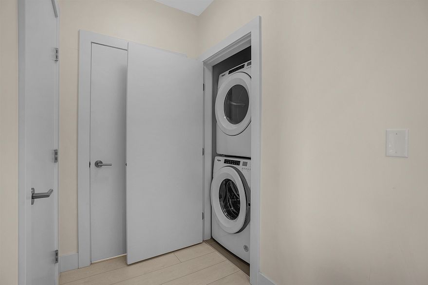 2308 3438 Sawmill Crescent