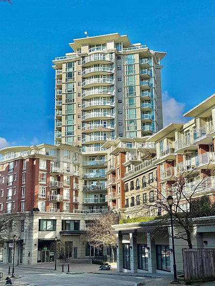 302 4028 Knight Street