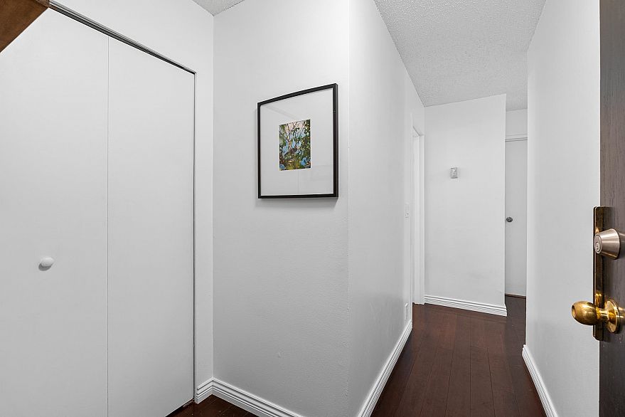 105 1875 W 8th Avenue