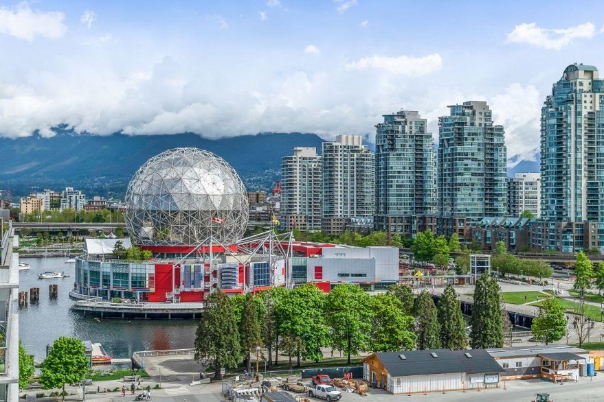 1005 1661 Ontario Street