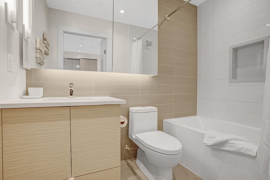 2308 3438 Sawmill Crescent