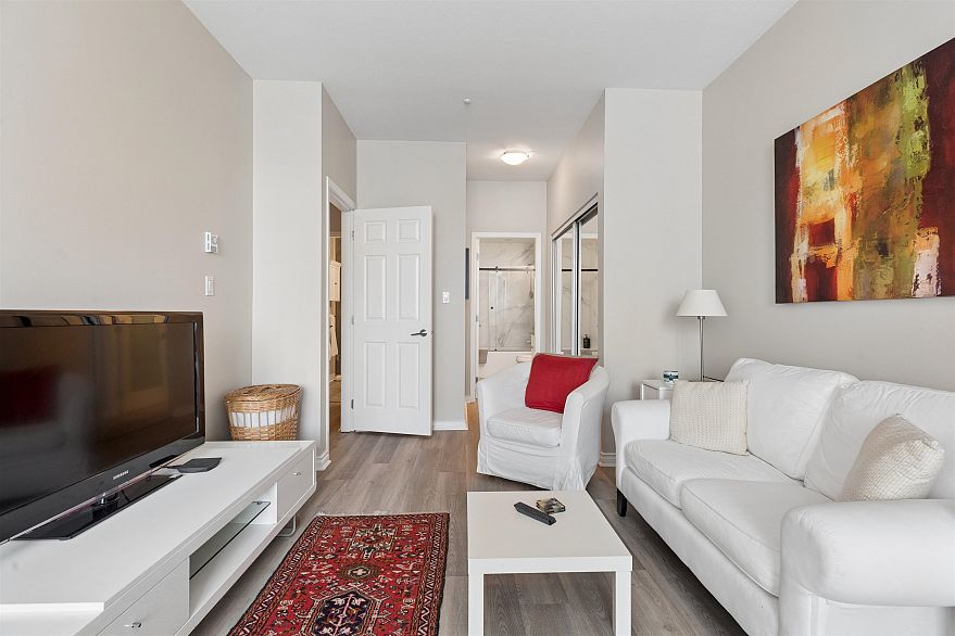 104 293 Smithe Street