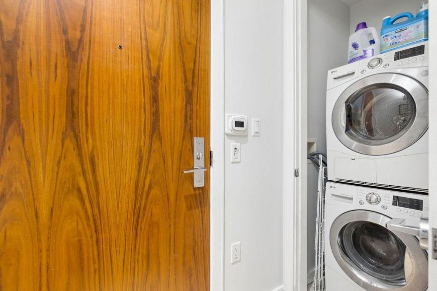 403 181 W 1st Avenue