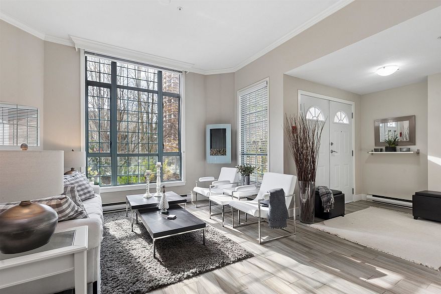 104 293 Smithe Street