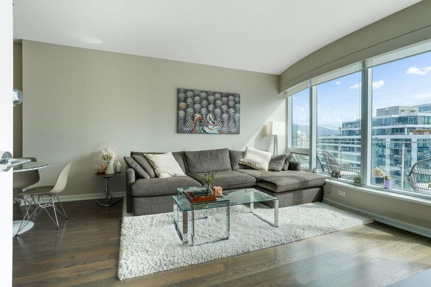 1005 1661 Ontario Street