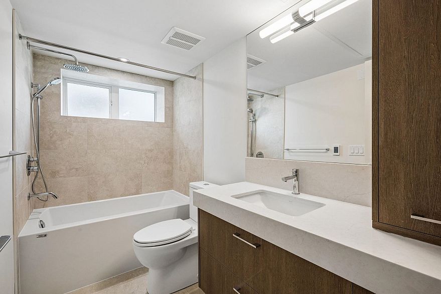 151 378 W 45th Avenue