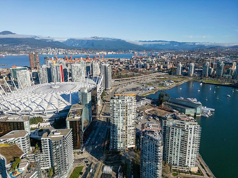 1901 33 Smithe Street